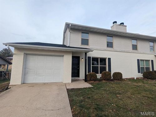 709 Ganim Dr, Shiloh, IL, 62221-7915 | Card Image