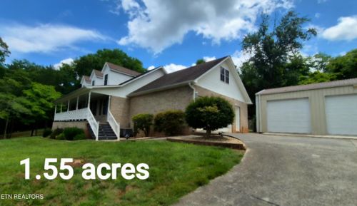 570 Oakwood Estates Dr, Lenoir City, TN, 37772-4297 | Card Image