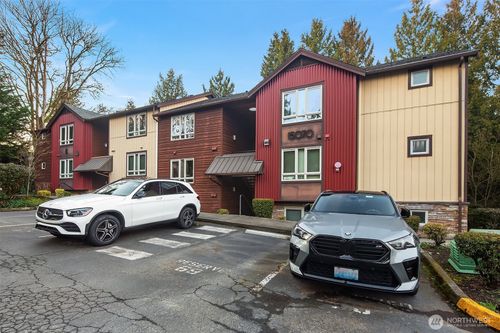 unit-103-15070 Ne 82nd St, Redmond, WA, 98052-4152 | Card Image