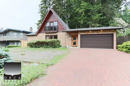 2752 Byron Rd, North Vancouver, BC, V7H1M2 | Card Image