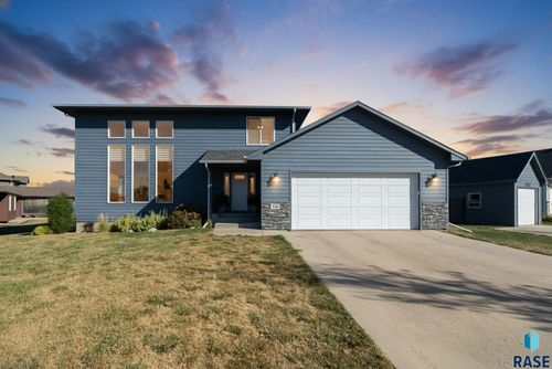 104 Tiger St Street, Harrisburg, SD, 57032 | Card Image