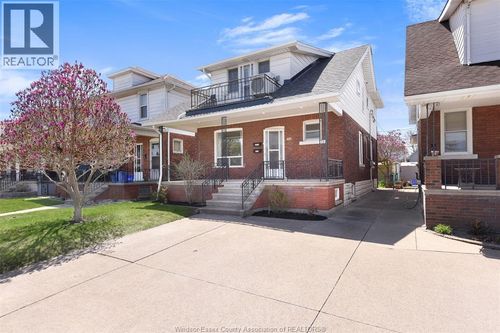 upper-1069 Marentette Ave, Windsor, ON, N9A2A4 | Card Image