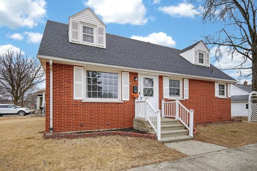 1724 39th St, Kenosha, WI, 53140-2410 | Card Image