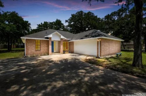 1390 Misty Ln, Spring Branch, TX, 78070-5707 | Card Image
