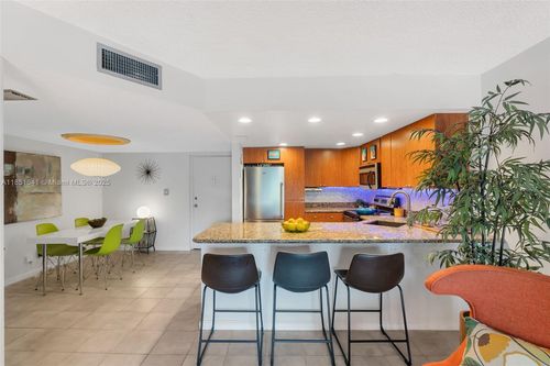 c-3004 Ne 5th Ter, Wilton Manors, FL, 33334-2073 | Card Image