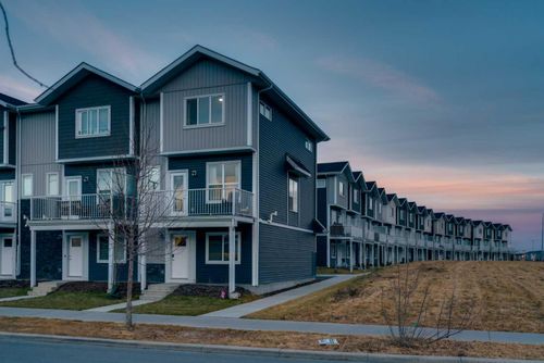 28 Redstone Blvd Ne, Calgary, AB, T3N2G4 | Card Image