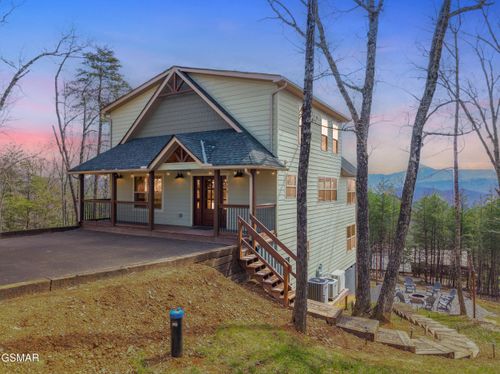 775 Shell Mountain Rd, Sevierville, TN, 37876-6453 | Card Image