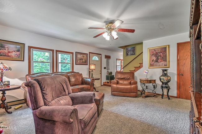 24483 Cave Creek Rd, House other with 5 bedrooms, 3 bathrooms and null parking in Abingdon VA | Image 15