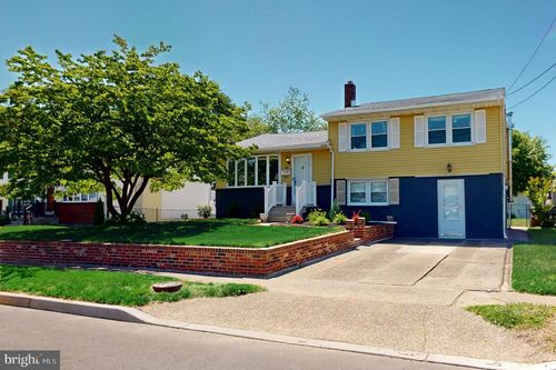 28 Washington Ave, EDGEWATER PARK, NJ, 08010-2015 | Card Image