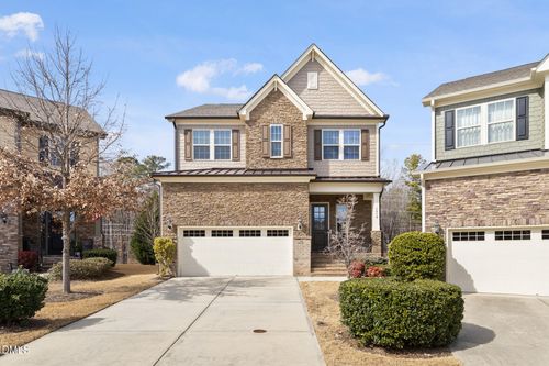 1016 Regency Cottage Pl, Cary, NC, 27518-8678 | Card Image