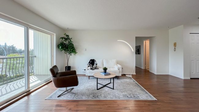 302 - 3043 270 Street, Condo with 3 bedrooms, 1 bathrooms and 1 parking in Langley BC | Image 4
