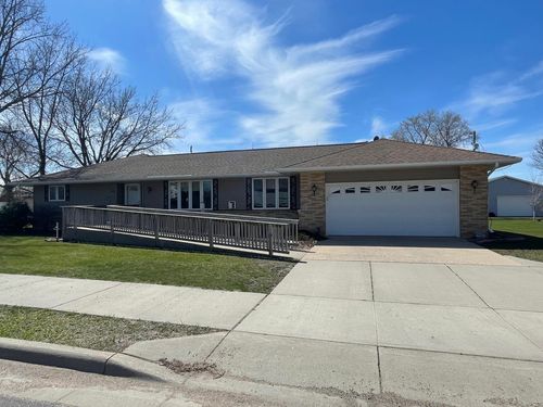 111 State St, Elrosa, MN, 56325-5301 | Card Image