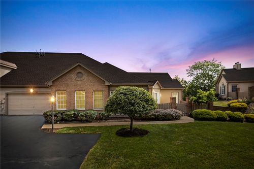 104 Aspen Ln, Seven Fields, PA, 16046-4316 | Card Image