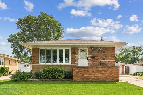 4432 W 100th Pl, Oak Lawn, IL, 60453-4114 | Card Image