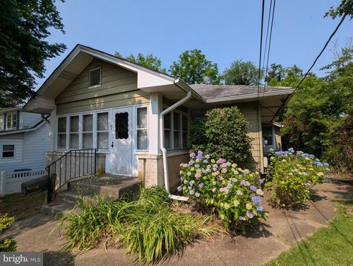 48 S Clinton Ave, MAPLE SHADE, NJ, 08052-3205 | Card Image