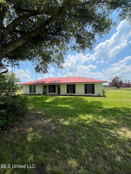 439 New Hope Rd, Mount Olive, MS, 39119-5391 | Card Image