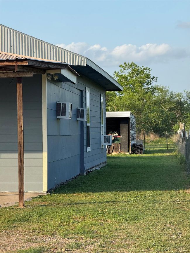 2310 Hopkins Rd, Home with 4 bedrooms, 2 bathrooms and null parking in Beasley TX | Image 6