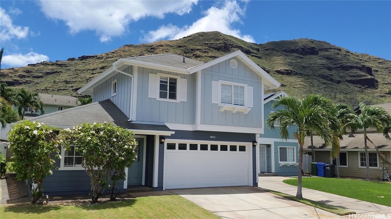 Huamoa St, Waianae, HI 96792