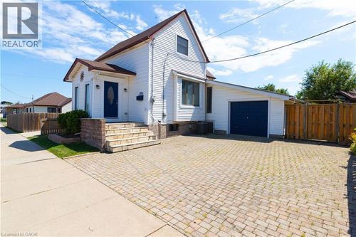 704 Roxborough Ave, Hamilton, ON, L8H1S5 | Card Image