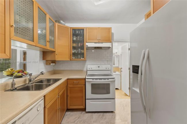 1536 71st St, House other with 2 bedrooms, 2 bathrooms and null parking in Miami Beach FL | Image 16