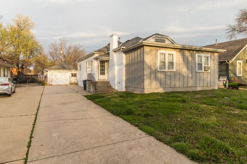 417 N Topeka St, El Dorado, KS, 67042-1749 | Card Image