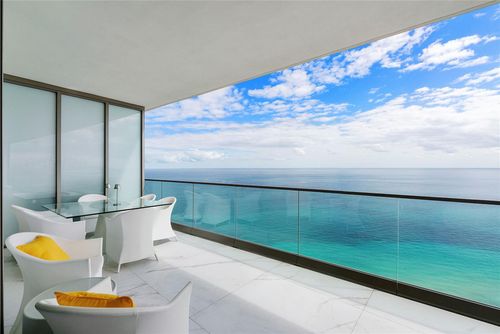 3401-18975 Collins Ave, Sunny Isles Beach, FL, 33160-2300 | Card Image