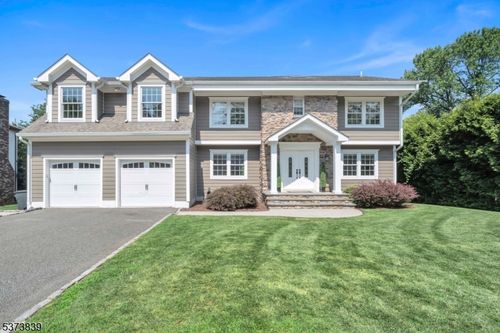 26 Windridge Dr, North Caldwell, NJ, 07006-4049 | Card Image