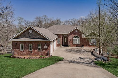 3 Buckfast Ln, Bella Vista, AR, 72714-3258 | Card Image