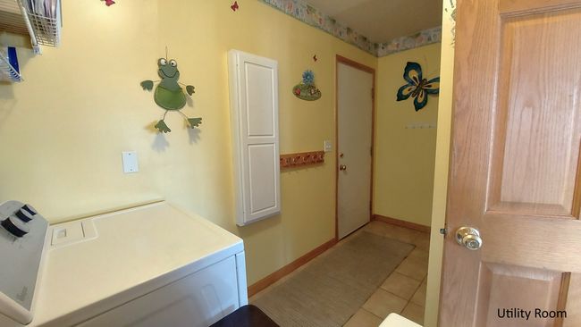 236 Berkshire Ln, House other with 4 bedrooms, 4 bathrooms and 4 parking in Sugar Grove IL | Image 34