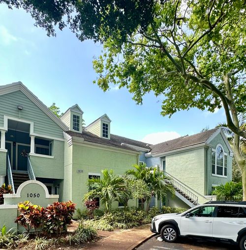 h-1050 Crystal Way, Delray Beach, FL, 33444-1012 | Card Image