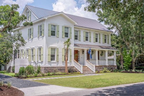 108 Live Oak Dr, Mount Pleasant, SC, 29464-4330 | Card Image