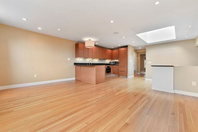 APT-4 - 382 Marlborough St, Condo with 3 bedrooms, 2 bathrooms and 1 parking in Boston MA | Image 6