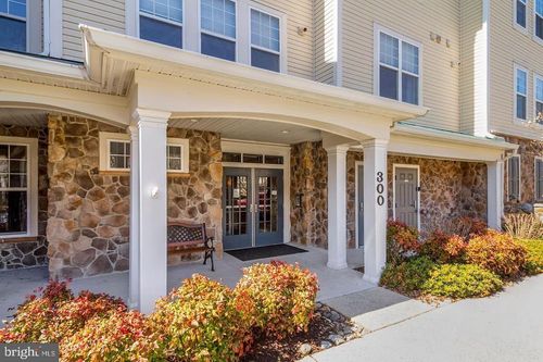 305-300 High Gables Dr, GAITHERSBURG, MD, 20878-7429 | Card Image