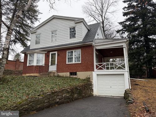 411 N 4th St, LEMOYNE, PA, 17043-1608 | Card Image