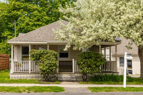 71 Willard Street, South Portland, ME, 04106 | Card Image