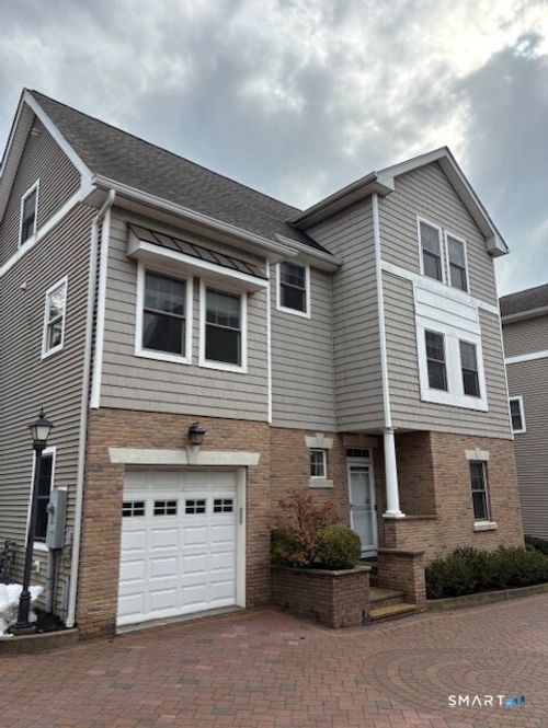 e-88 Maple Tree Ave, Stamford, CT, 06906-2210 | Card Image