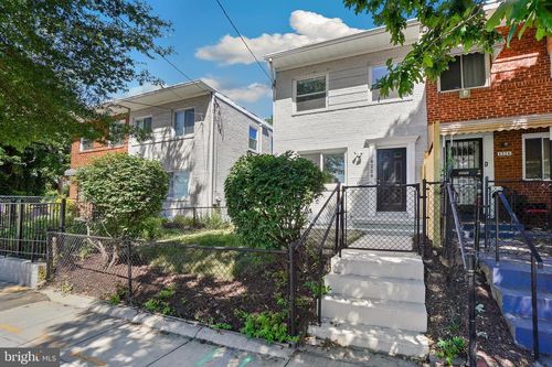 4224 Southern Ave Se, WASHINGTON, DC, 20019-5630 | Card Image
