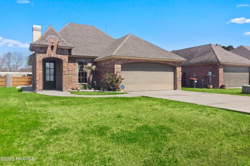 104 Old Heritage Ln, Carencro, LA, 70520-5779 | Card Image