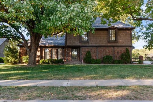 9604 W 106th St, Overland Park, KS, 66212-5547 | Card Image