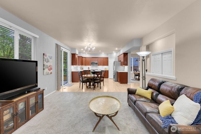 Family room looking back toward kitchen | Image 10