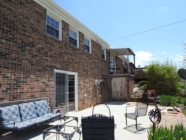 412 Colonial Ave, House other with 3 bedrooms, 2 bathrooms and null parking in Independence VA | Image 7