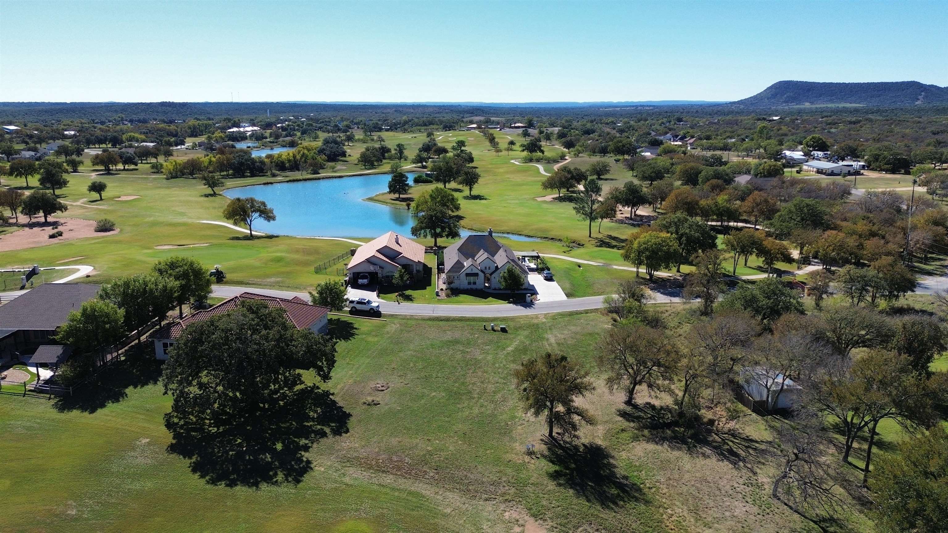 Land in Kingsland 4