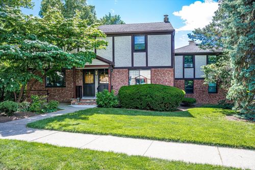 109 Newman St, Metuchen, NJ, 08840-2641 | Card Image