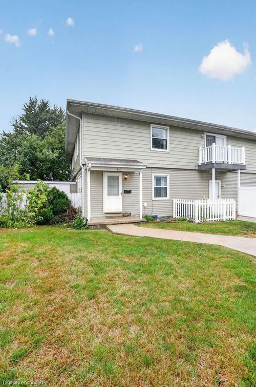 4862 Harmony Place, Waterloo, IA, 50701 | Card Image