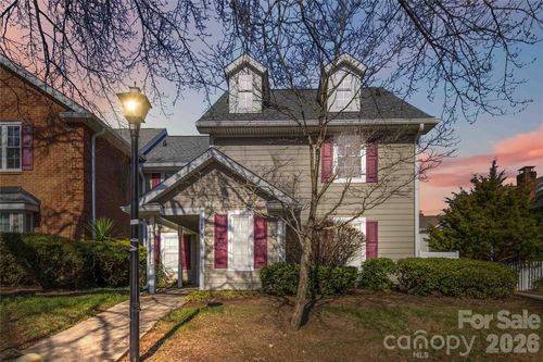 9400 S Vicksburg Park Ct, Charlotte, NC, 28210-7754 | Card Image