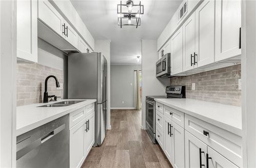 apt-i3-1900 Dartmouth St, College Station, TX, 77840-3926 | Card Image