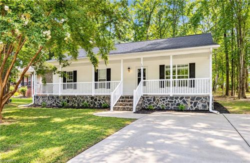 14 Brandy Wine Dr, Thomasville, NC, 27360-9032 | Card Image