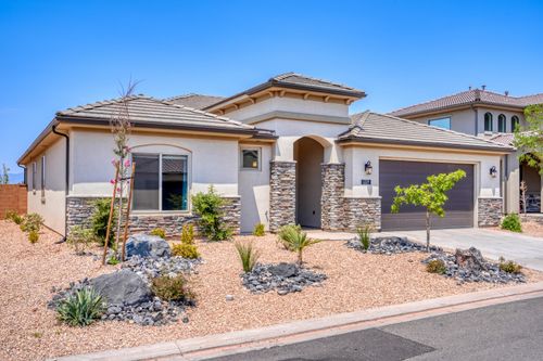 1329 N Paseos St, Washington, UT, 84780-2372 | Card Image