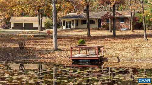 391 Pond Rd, Buckingham, VA, 23921-2101 | Card Image