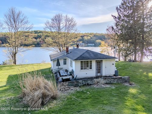 272 Lake Blvd, Clifford Twp, PA, 18470-7938 | Card Image